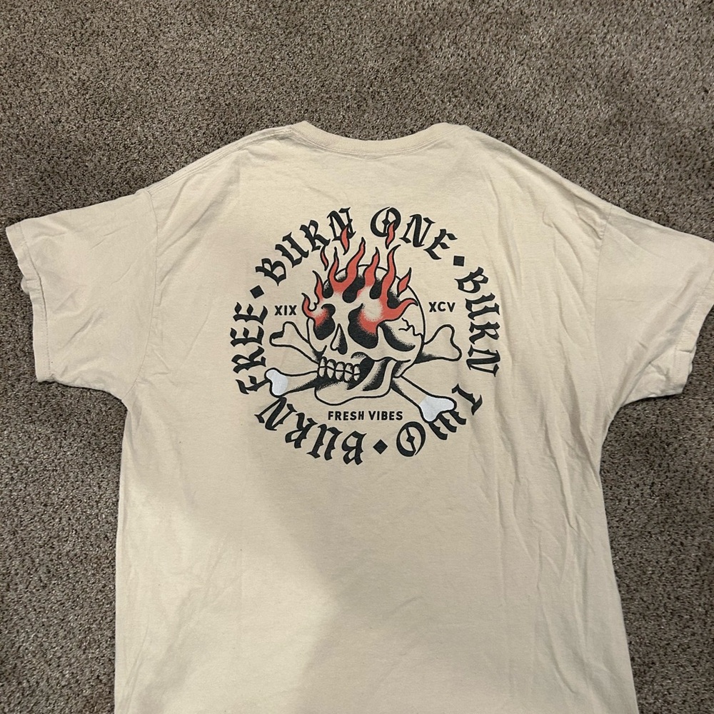 Tilly's Cream Skull Graphic Tee
